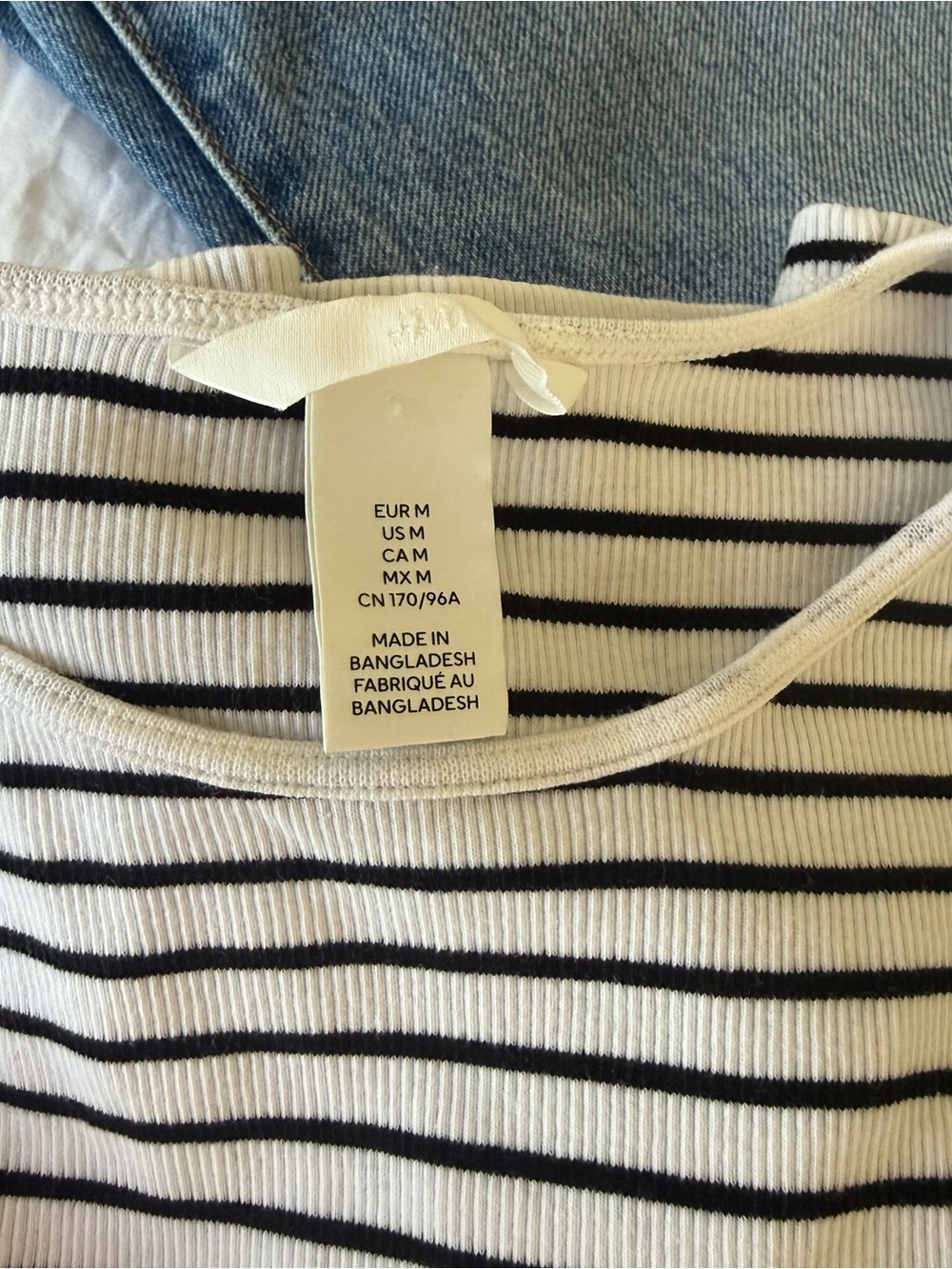 H&M Striped Black & White Ribbed Women’s Top Size Medium - Picture 2 of 3